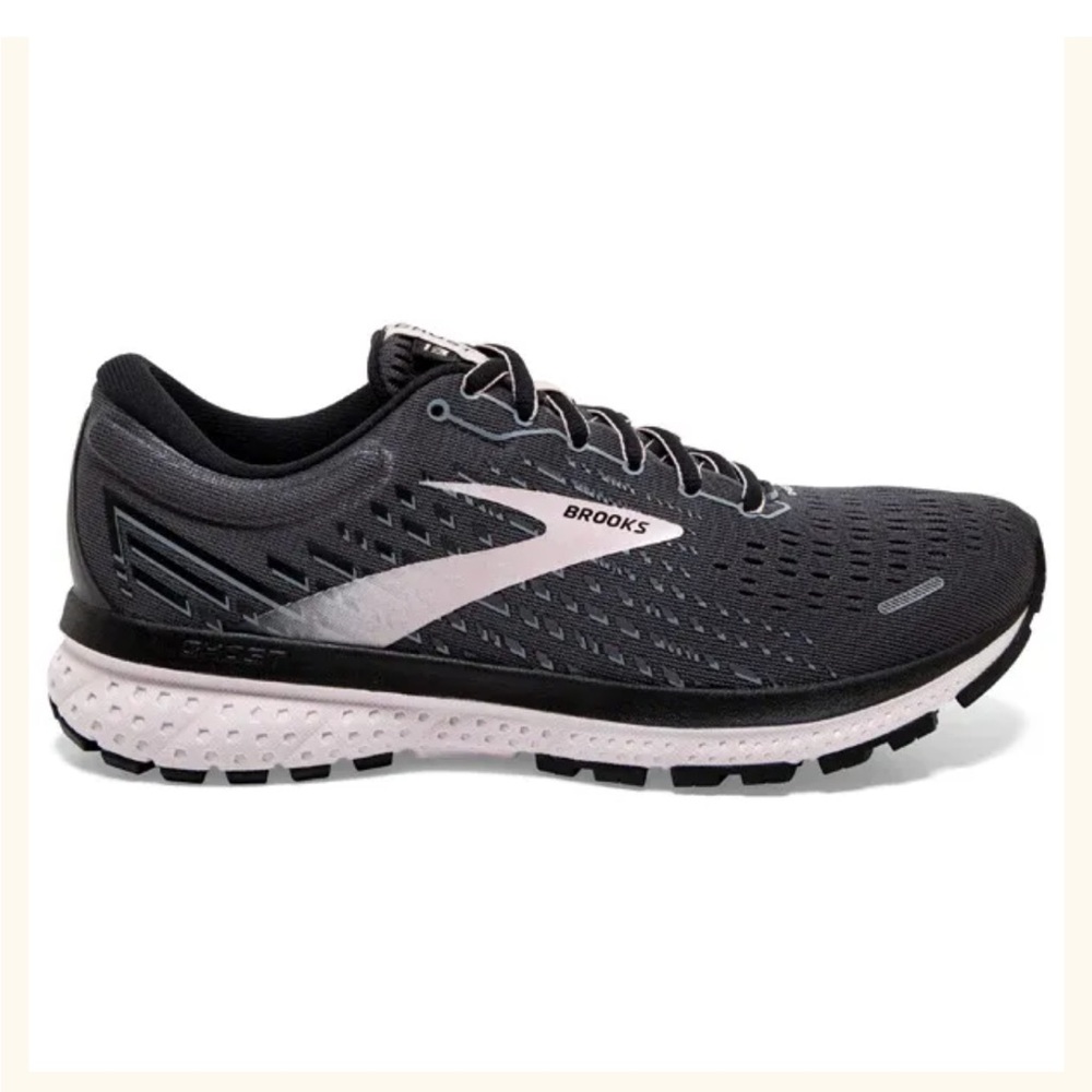 Brooks Ghost 13 // Women’s Size 11